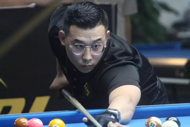 安菲尔德球 安菲尔德球