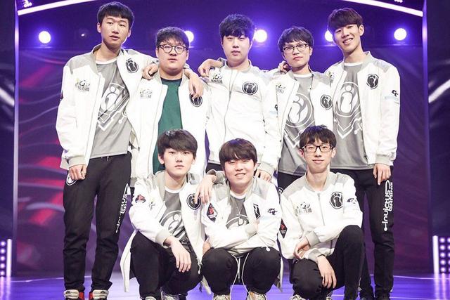 不仅是一名 不仅是一名