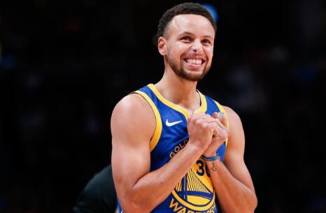 游客纷纷寻 游客纷纷寻