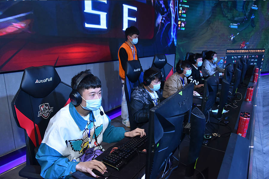 与现有联赛 与现有联赛