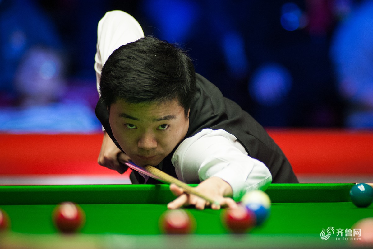 场反抢的持 场反抢的持